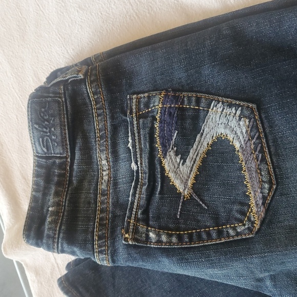 Silver Jeans Embroidered Pockets Western Glove Works Lola Sz. 28x31 Flared Jeans - Picture 3 of 13